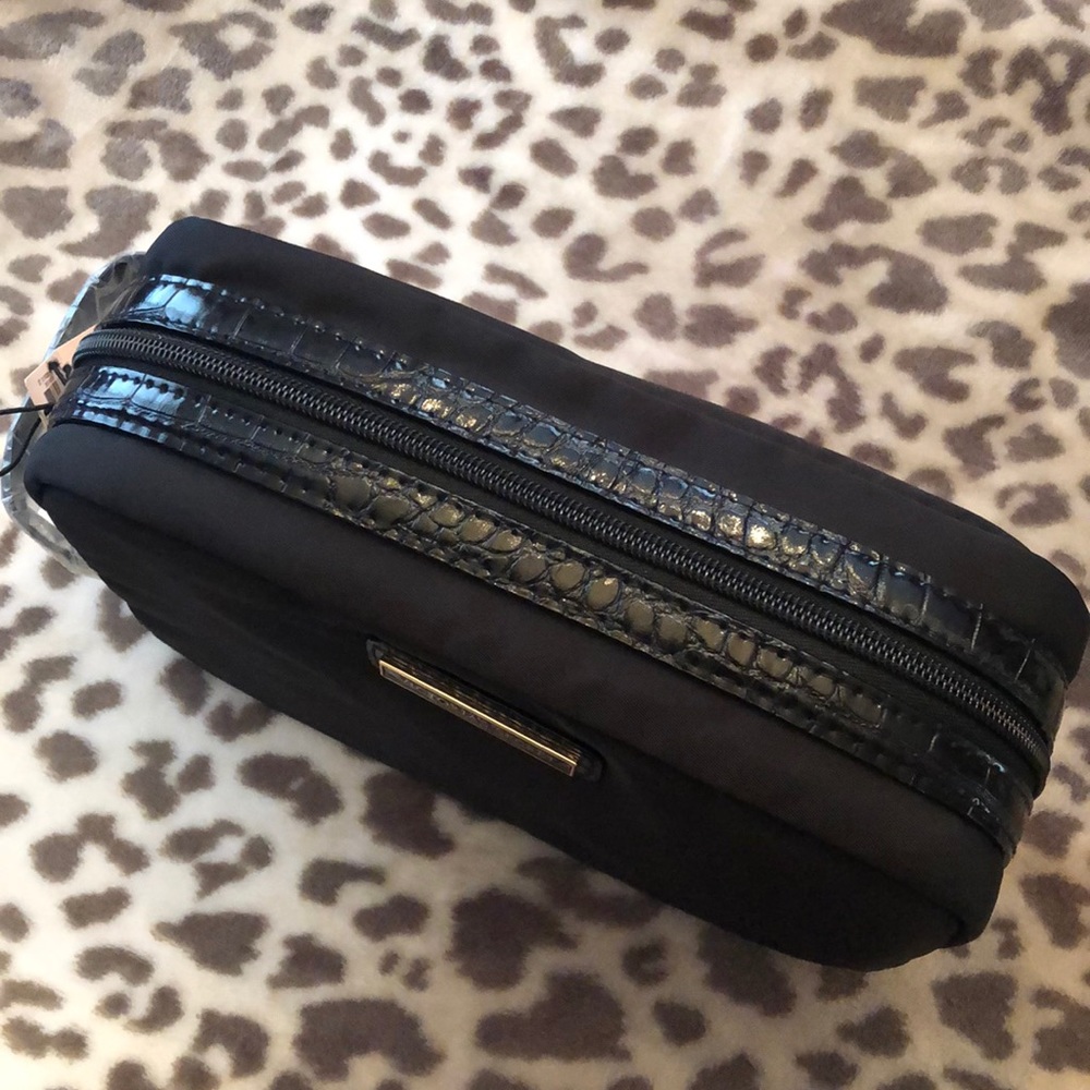 Victoria’s Secret Carry-All Case Black Croc Makeup - Picture 6 of 10
